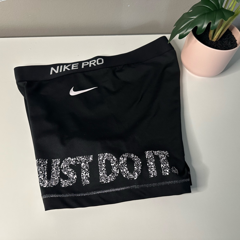 Nike pro black shorts size medium